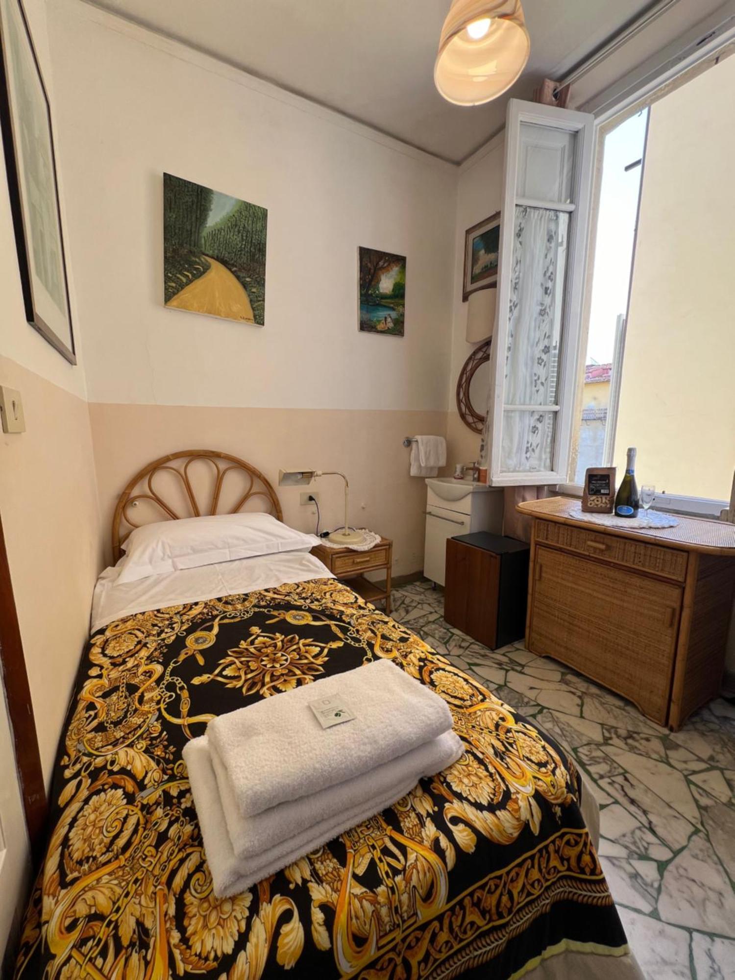Souvenir Maya Hotel Florence